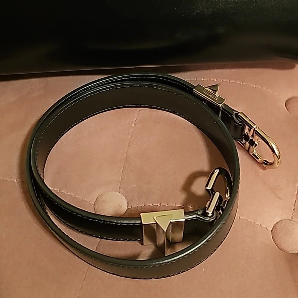 Authentic Givenchy Antigona Small in Smooth Black - Picture 13 of 16